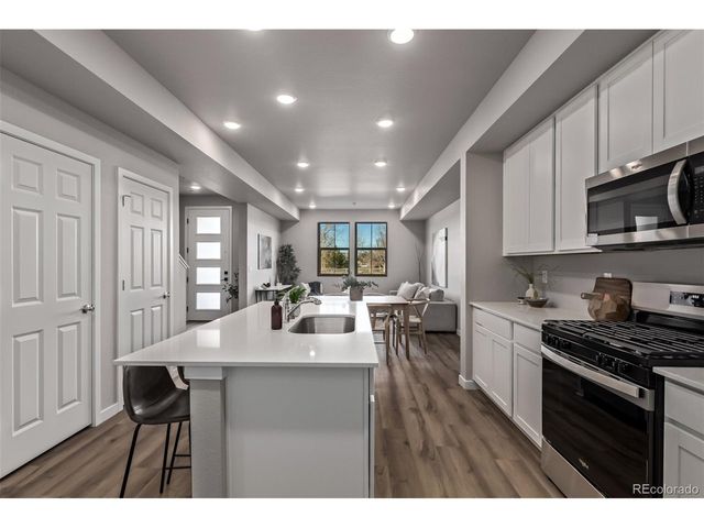 2879 E 103rd Dr, Thornton, CO 80229