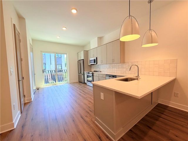 2199 Lenox Road NE 14, Atlanta, GA 30324