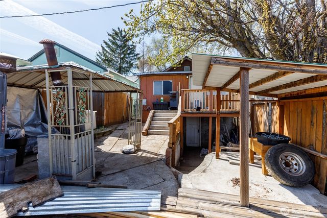 113 Young Street, Grand Coulee, WA 99133