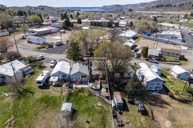 113 Young Street, Grand Coulee, WA 99133