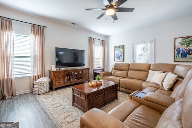 10 Majestic Oaks Way NE, Rome, GA 30165