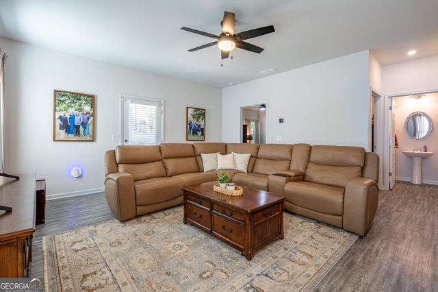 10 Majestic Oaks Way NE, Rome, GA 30165