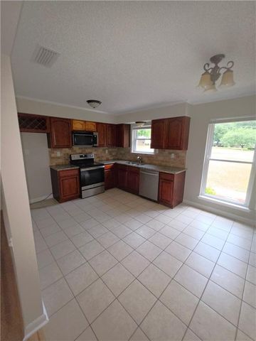 9312 Ponderosa Drive N, Semmes, AL 36575