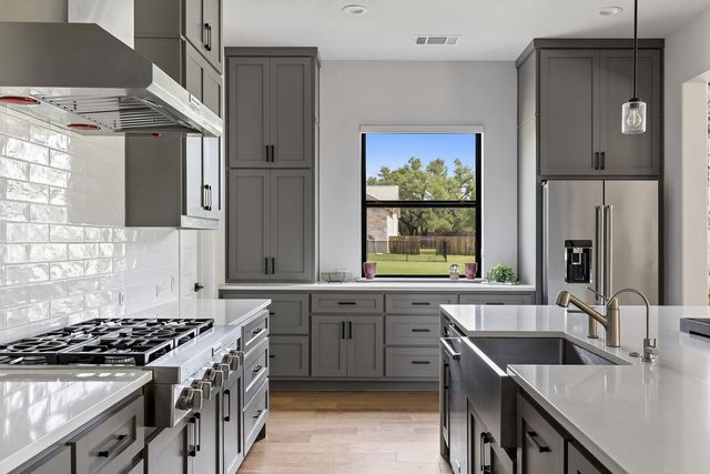 105 Ridge View DR, Georgetown, TX 78628