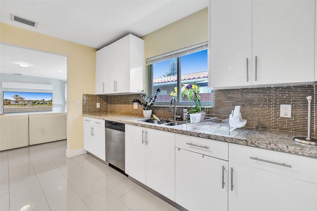 1146 NE 17th Ter 1146, Fort Lauderdale, FL 33304