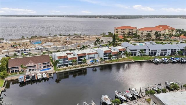 4218 SE 20th PL # D7, Cape Coral, FL 33904