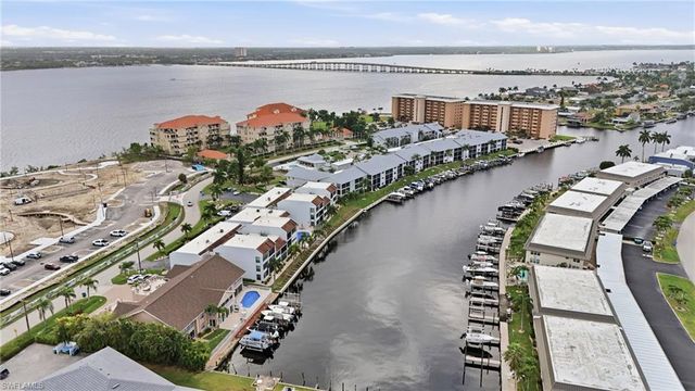 4218 SE 20th PL # D7, Cape Coral, FL 33904