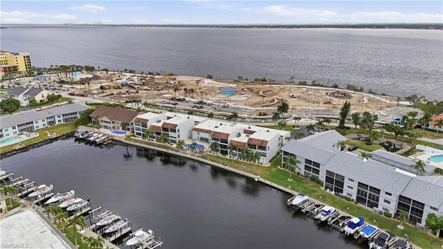 4218 SE 20th PL # D7, Cape Coral, FL 33904