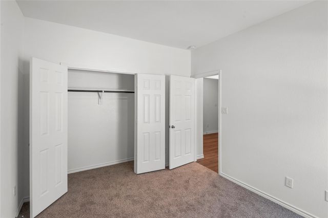 510 Oak Chase Avenue, Dayton, TX 77535