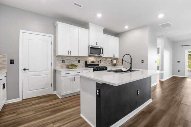 92 White Ash Drive, Clayton, NC 27527