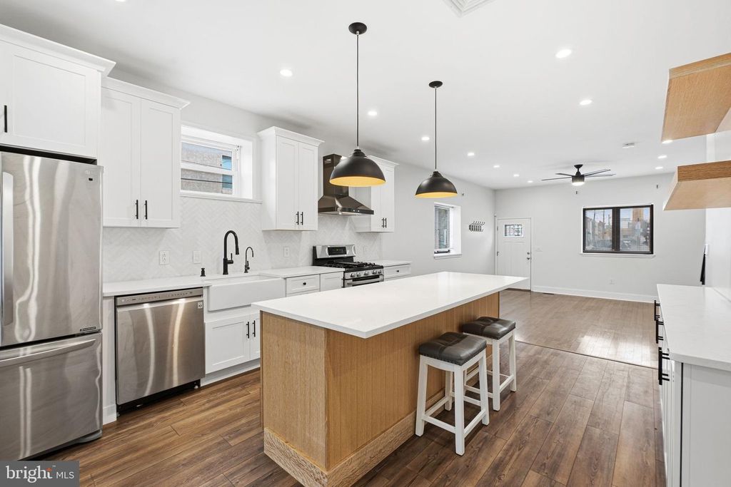 1214 S 21ST ST, Philadelphia, PA 19146