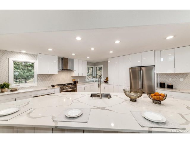 2857 Linden Dr, Boulder, CO 80304