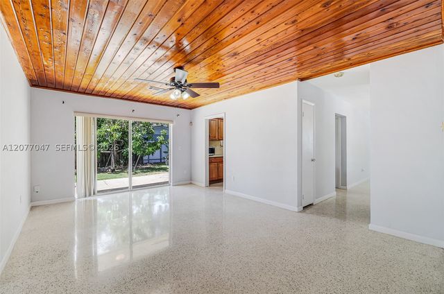 9354 Caribbean Blvd, Cutler Bay, FL 33189