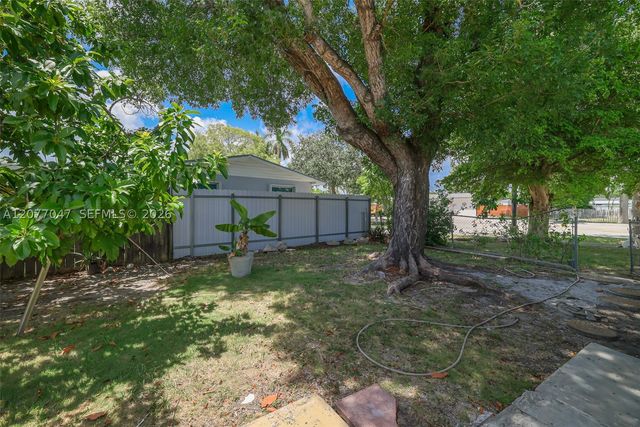 9354 Caribbean Blvd, Cutler Bay, FL 33189