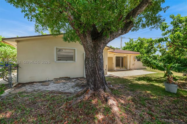9354 Caribbean Blvd, Cutler Bay, FL 33189
