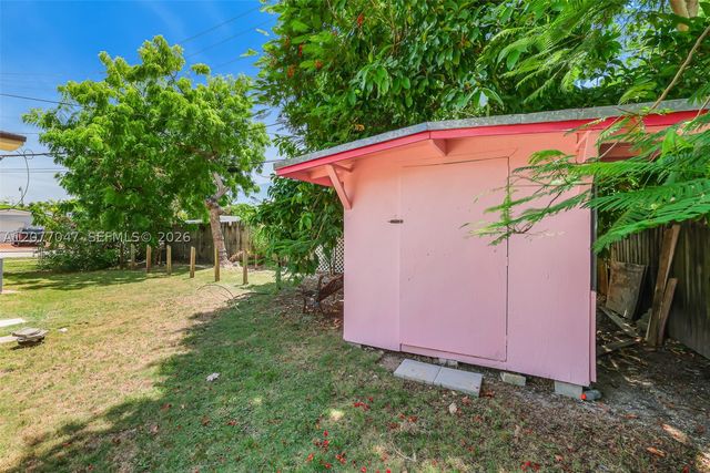 9354 Caribbean Blvd, Cutler Bay, FL 33189