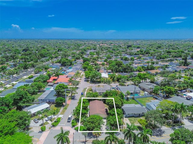 9354 Caribbean Blvd, Cutler Bay, FL 33189