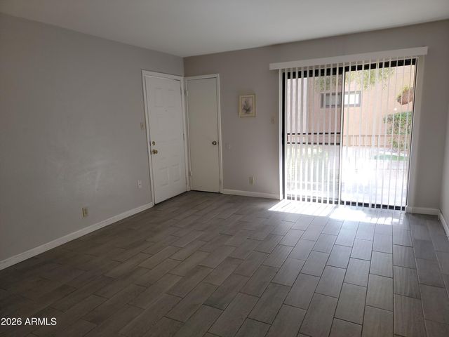 1111 E UNIVERSITY Drive 103, Tempe, AZ 85288