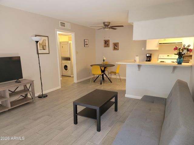 1111 E UNIVERSITY Drive 103, Tempe, AZ 85288