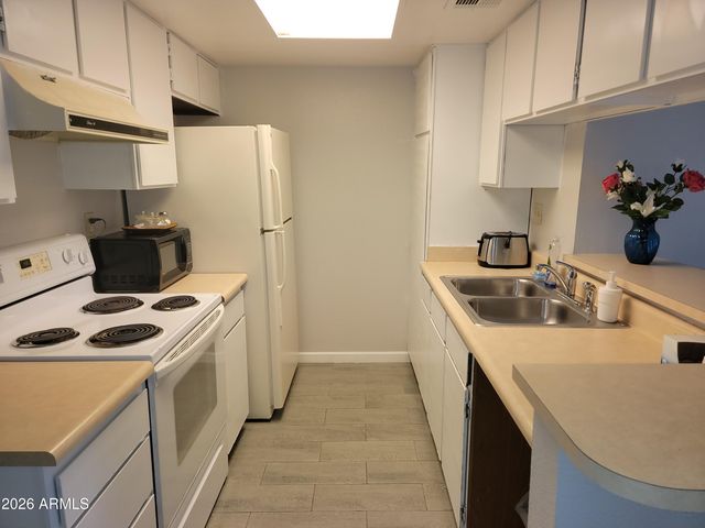 1111 E UNIVERSITY Drive 103, Tempe, AZ 85288