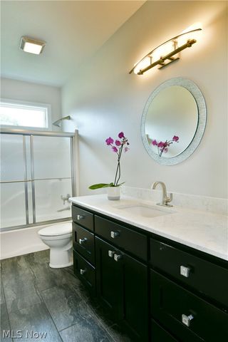 4885 Treeline Trail, New Middletown, OH 44442