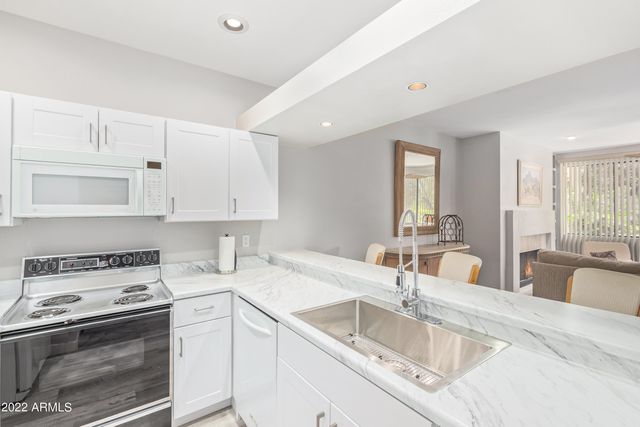 7700 E GAINEY RANCH Road 101, Scottsdale, AZ 85258