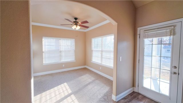 13 Kintyre Drive, Bella Vista, AR 72715