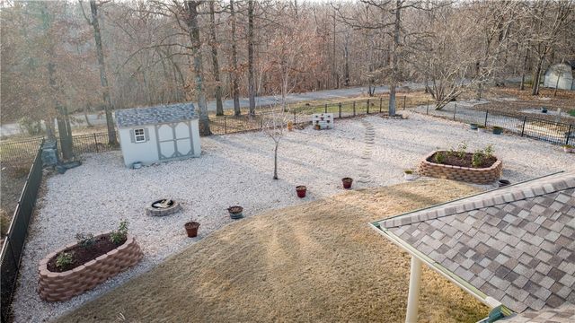 13 Kintyre Drive, Bella Vista, AR 72715