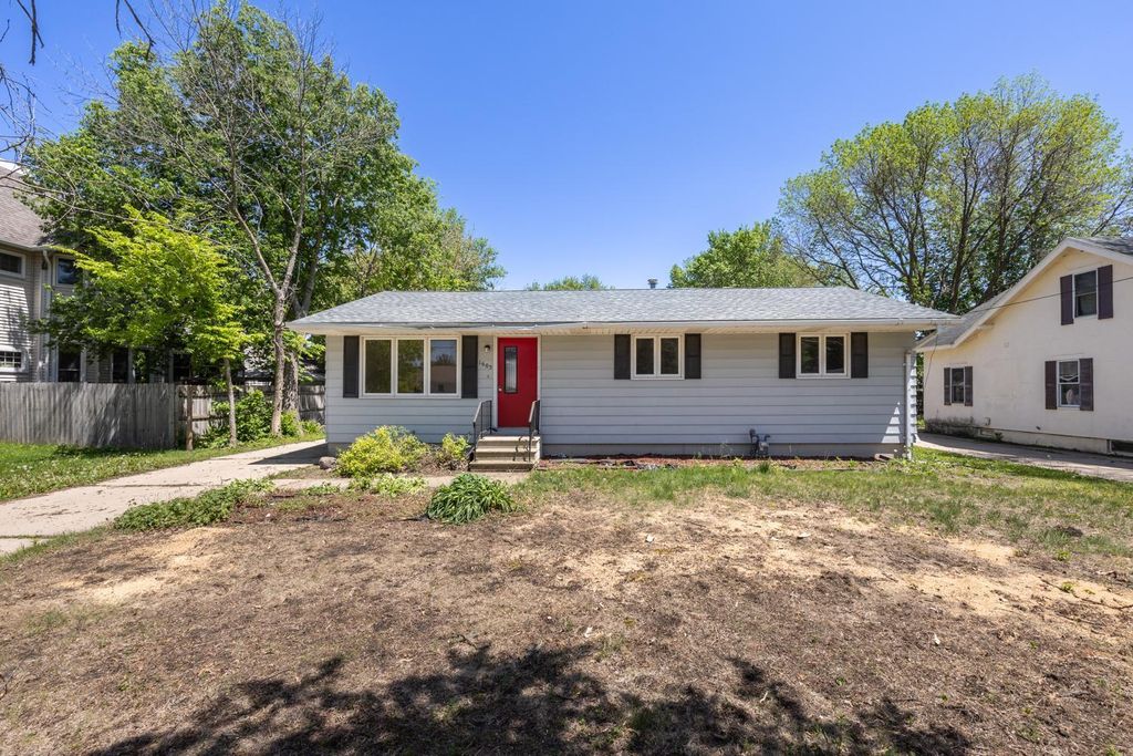 1605 4th Street SW, Austin, MN 55912