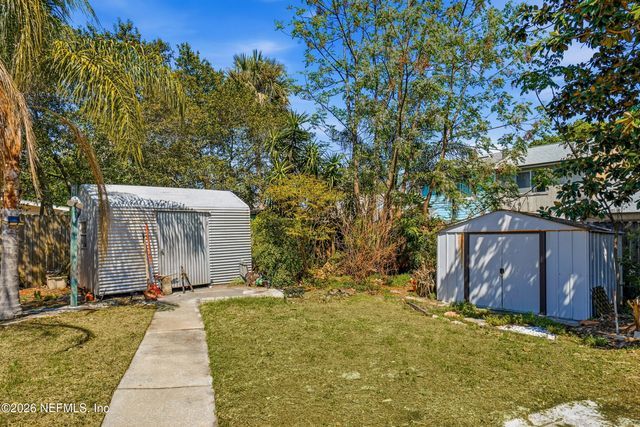 43 FORRESTAL Circle N, Atlantic Beach, FL 32233