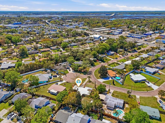 43 FORRESTAL Circle N, Atlantic Beach, FL 32233