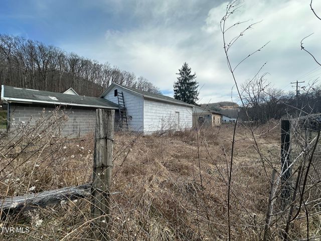 818 Oakdale Street, Appalachia, VA 24216