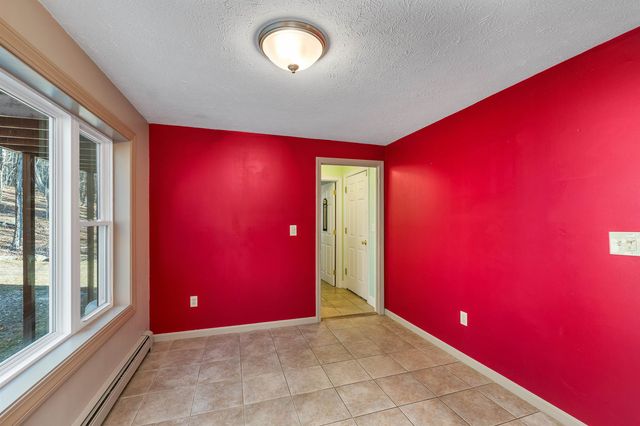 294.5 Hampstead Road, Derry, NH 03038