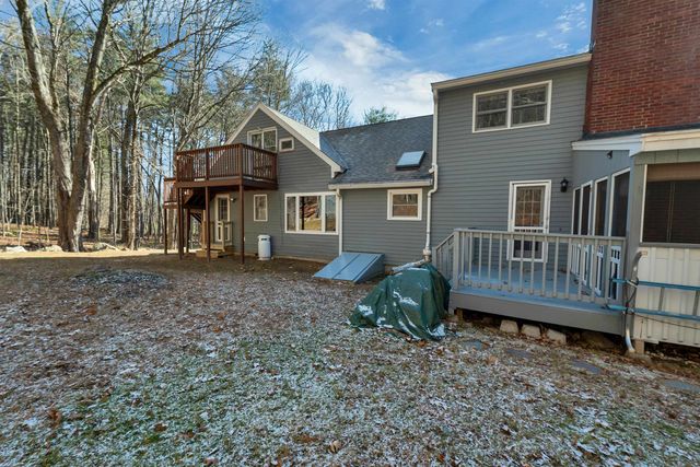 294.5 Hampstead Road, Derry, NH 03038