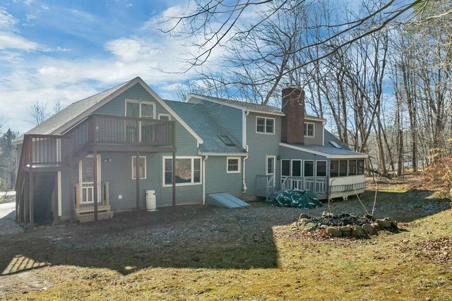 294.5 Hampstead Road, Derry, NH 03038