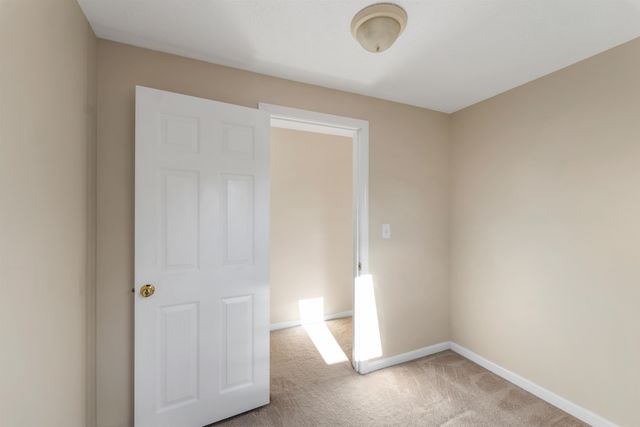 294.5 Hampstead Road, Derry, NH 03038