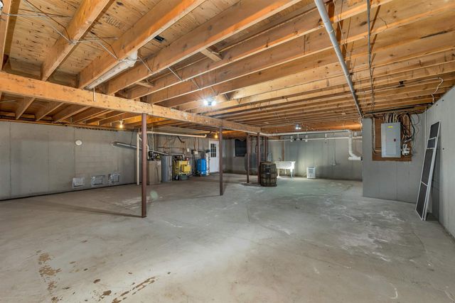 294.5 Hampstead Road, Derry, NH 03038