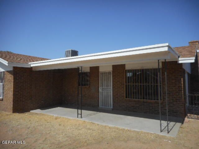 1860 SONOMA Place, El Paso, TX 79936