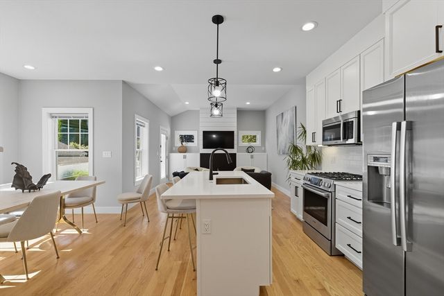 189 Linwood Avenue 1, Newton, MA 02460