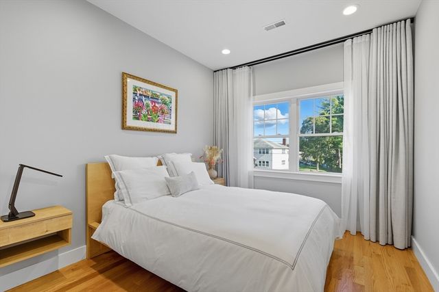 189 Linwood Avenue 1, Newton, MA 02460