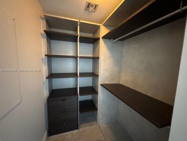 45 SW 9th St 2209, Miami, FL 33130