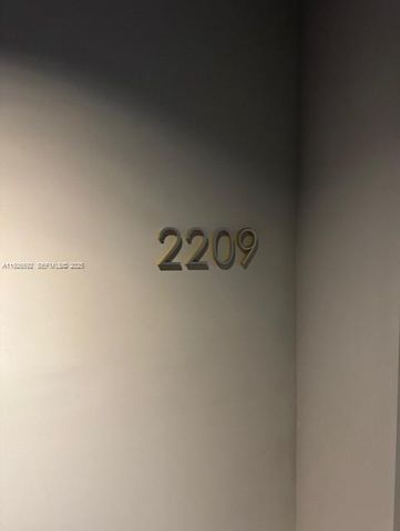 45 SW 9th St 2209, Miami, FL 33130