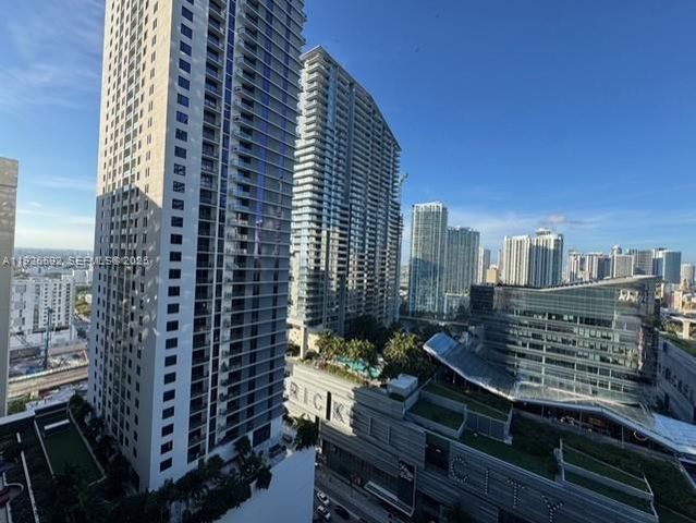 45 SW 9th St 2209, Miami, FL 33130