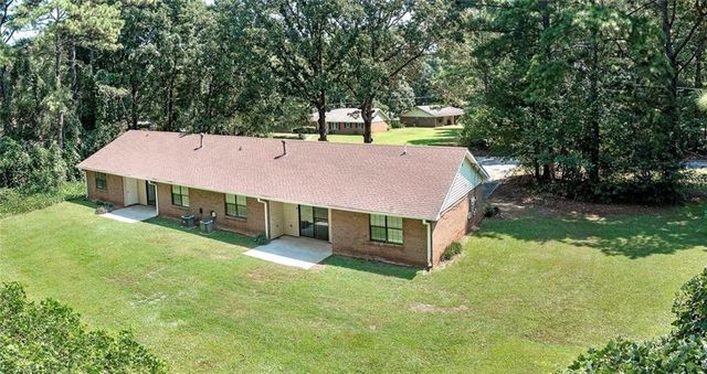 355 Santa Fe Trail, Ellenwood, GA 30294