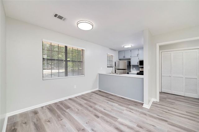 355 Santa Fe Trail, Ellenwood, GA 30294