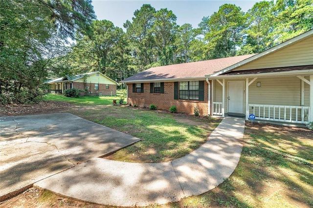 355 Santa Fe Trail, Ellenwood, GA 30294