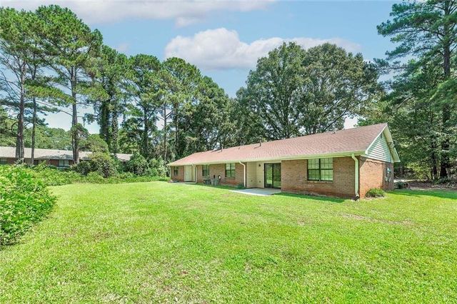 355 Santa Fe Trail, Ellenwood, GA 30294