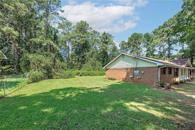 355 Santa Fe Trail, Ellenwood, GA 30294