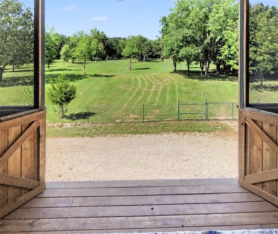 9439 County Road 103, Whitesboro, TX 76273