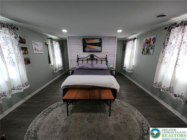 825 Sherman Street, Catasauqua Boro, PA 18032